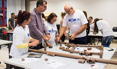 Andadores feitos com plástico Andadores de PVC feitos para cadeirantes