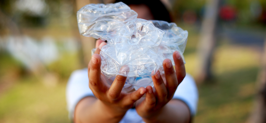 Como reciclar mais plásticos
