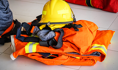 O plástico protegendo os bombeiros | Plástico transforma