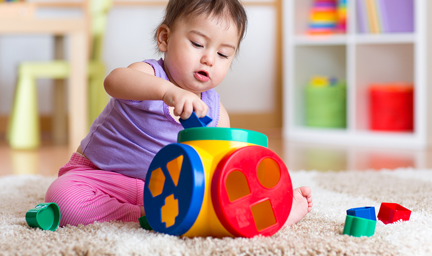 Brinquedos de plástico.