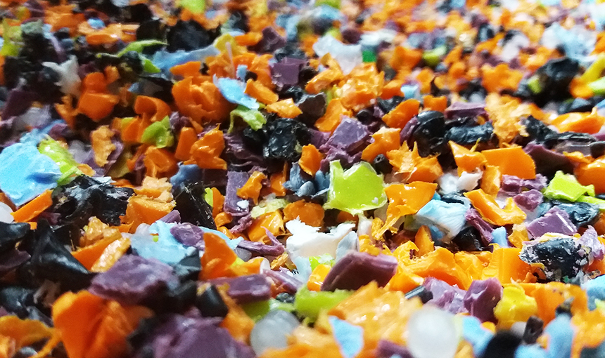 Flocos de resíduos plásticos moídos